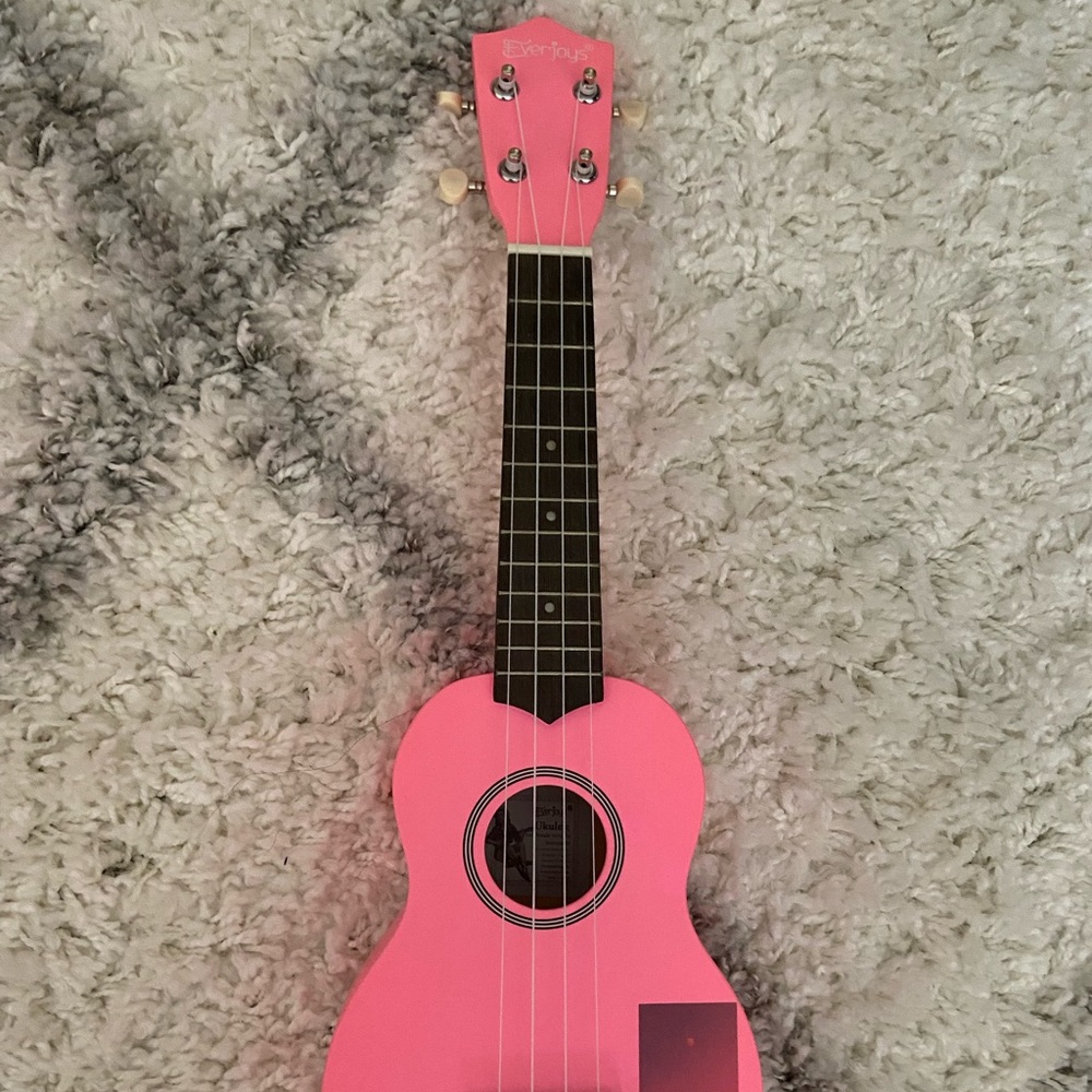 Pink Soprano Everjoys Ukulele